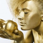 Gold-Body-Painting